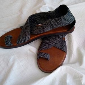 Sanuk Sandals